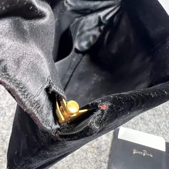 Bienen Davis VTG Black Velvet & Gold Tone Metal Trim Clutch W/ Mirror & Pouch - Picture 14 of 16